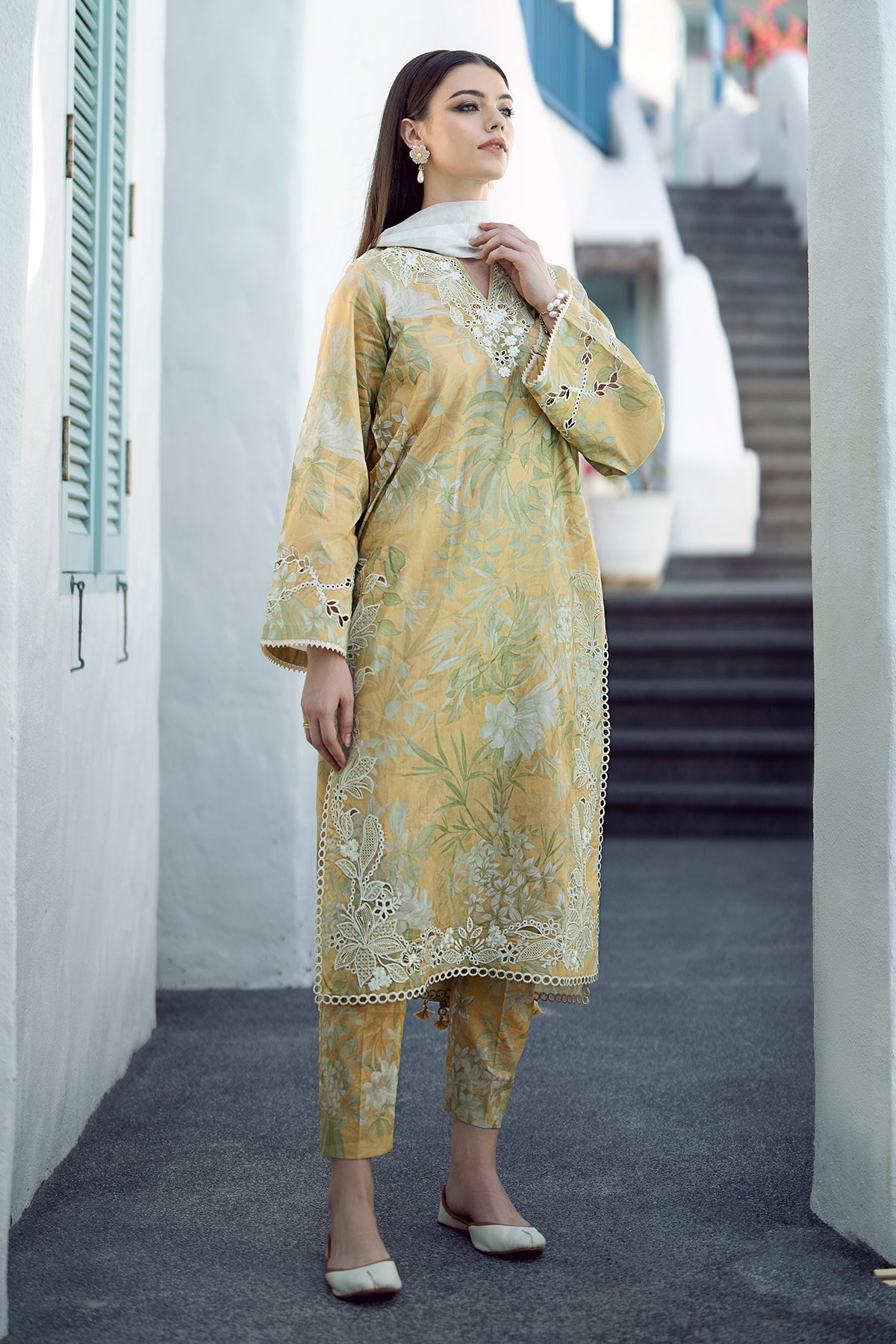 BAROQUE | EMBROIDERED PRINTED LAWN UF-542