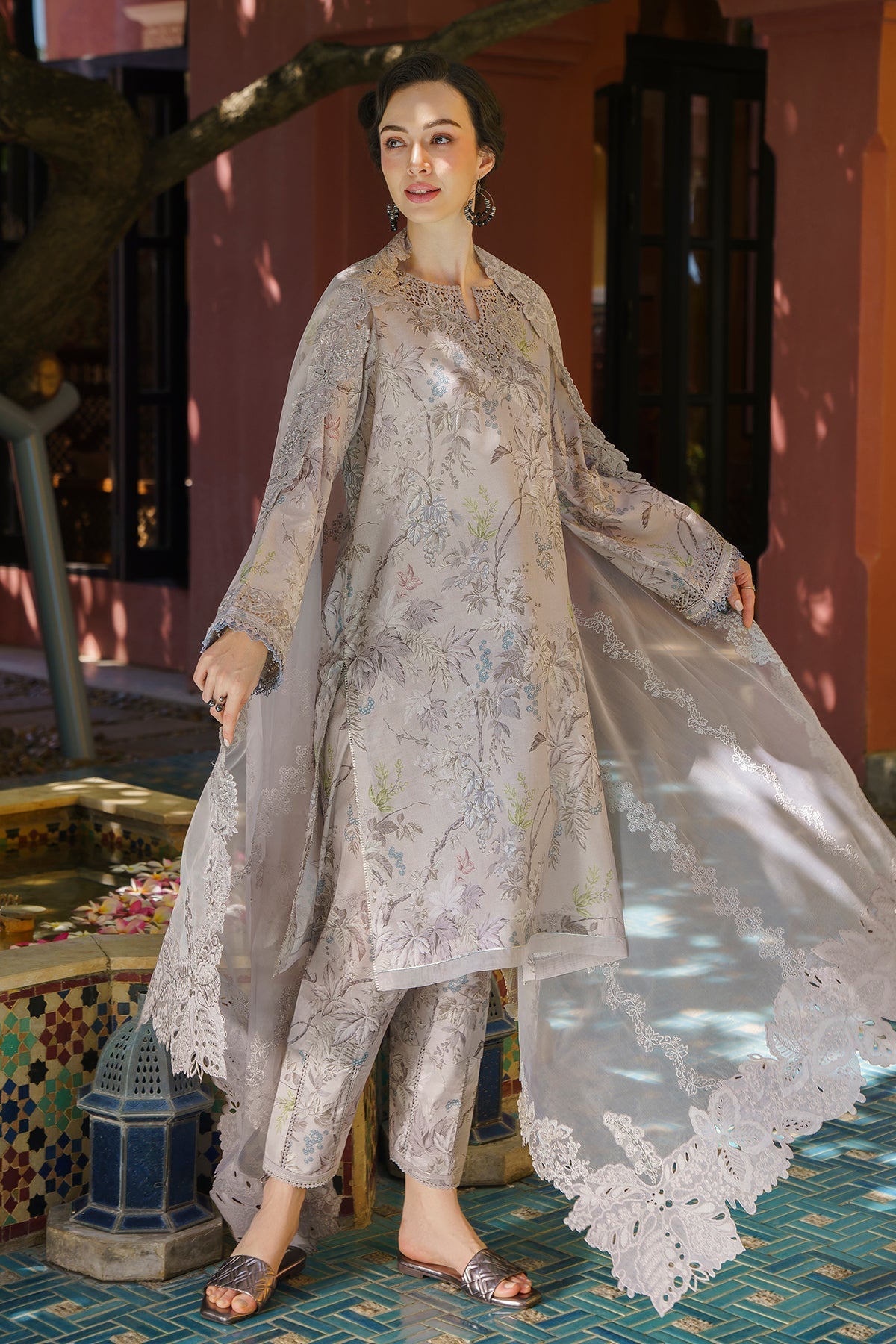 BAROQUE | EMBROIDERED PRINTED LAWN UF-578