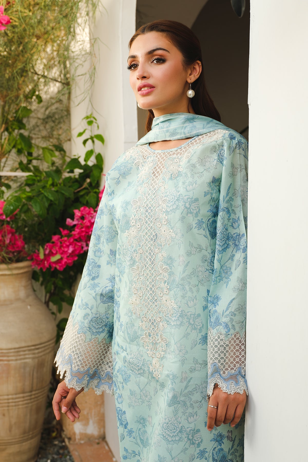 BAROQUE | EMBROIDERED PRINTED LAWN UF-661