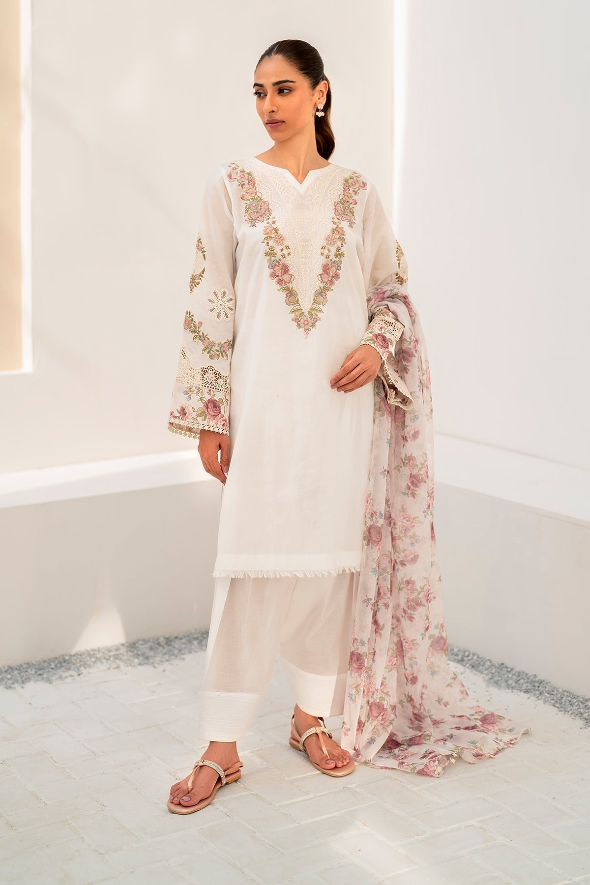 BAROQUE | EMBROIDERED PRINTED LAWN UF-665