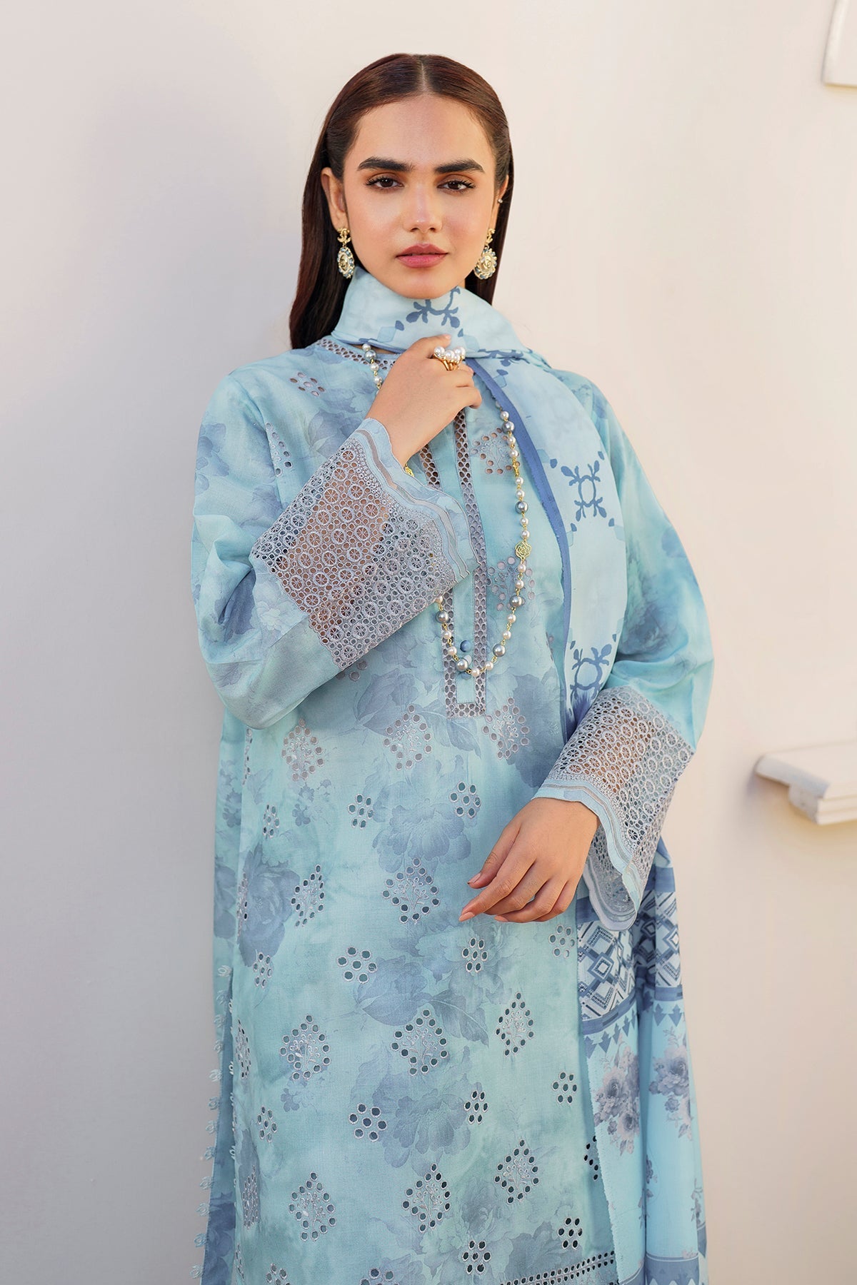 BAROQUE | EMBROIDERED PRINTED LAWN UF-640