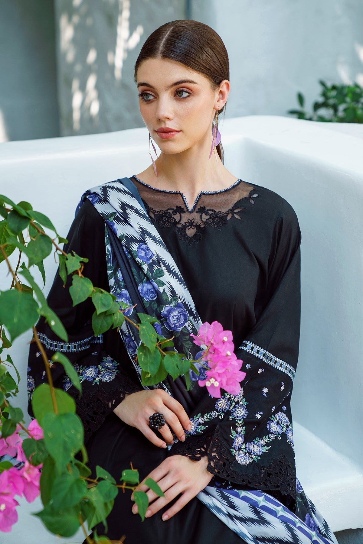 BAROQUE | EMBROIDERED LAWN UF-564