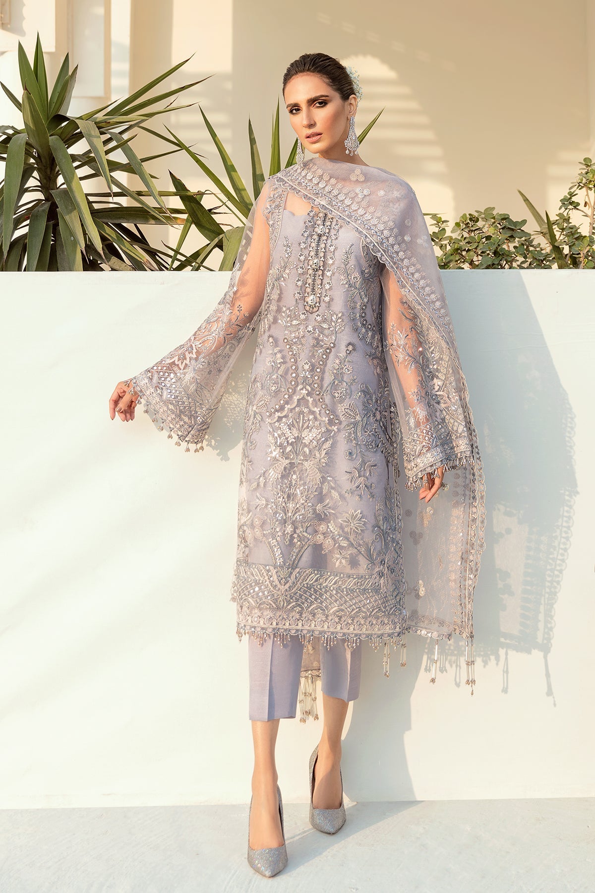 BAROQUE | EMBROIDERED NET UF-74