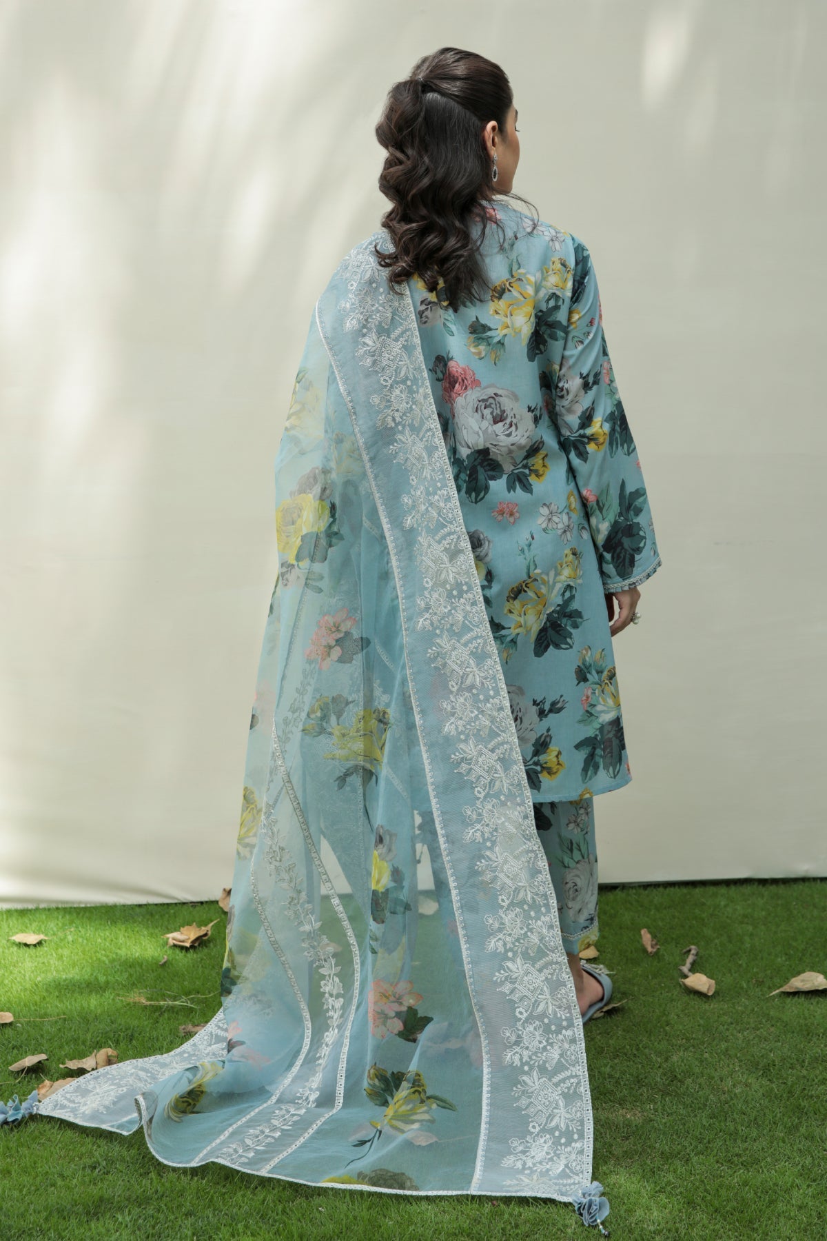 BAROQUE | EMBROIDERED LAWN UF-211