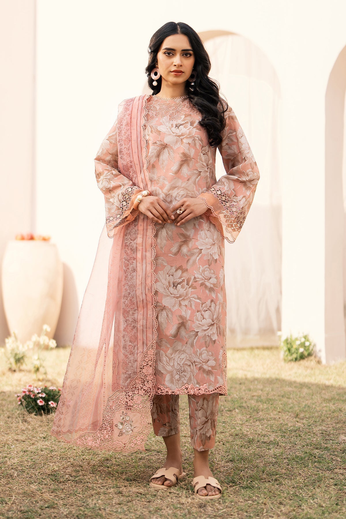 BAROQUE | EMBROIDERED PRINTED LAWN UF-593