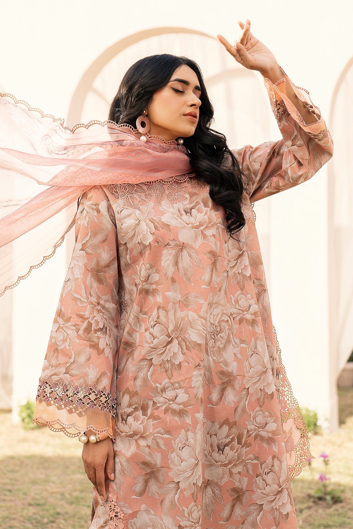 BAROQUE | EMBROIDERED PRINTED LAWN UF-593