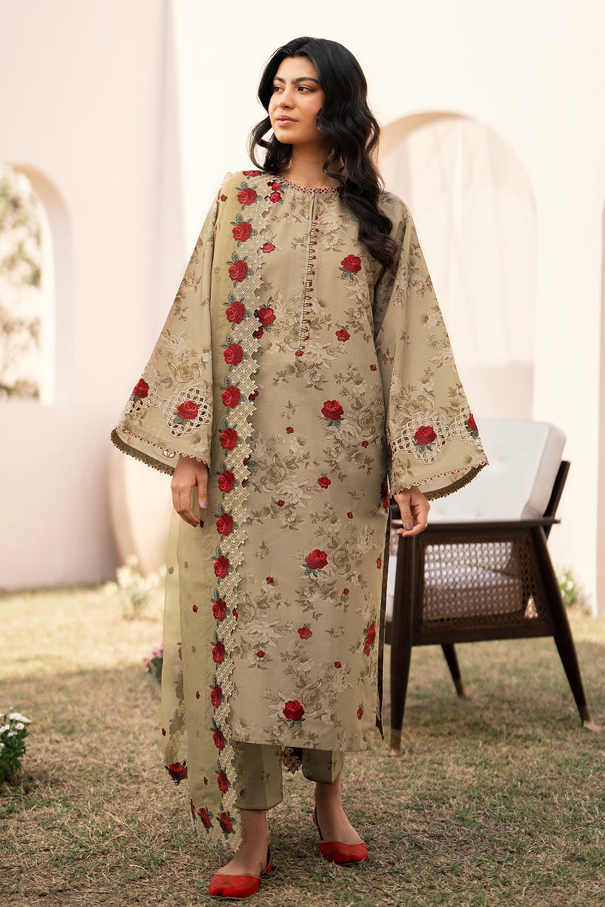 BAROQUE | EMBROIDERED PRINTED LAWN UF-594