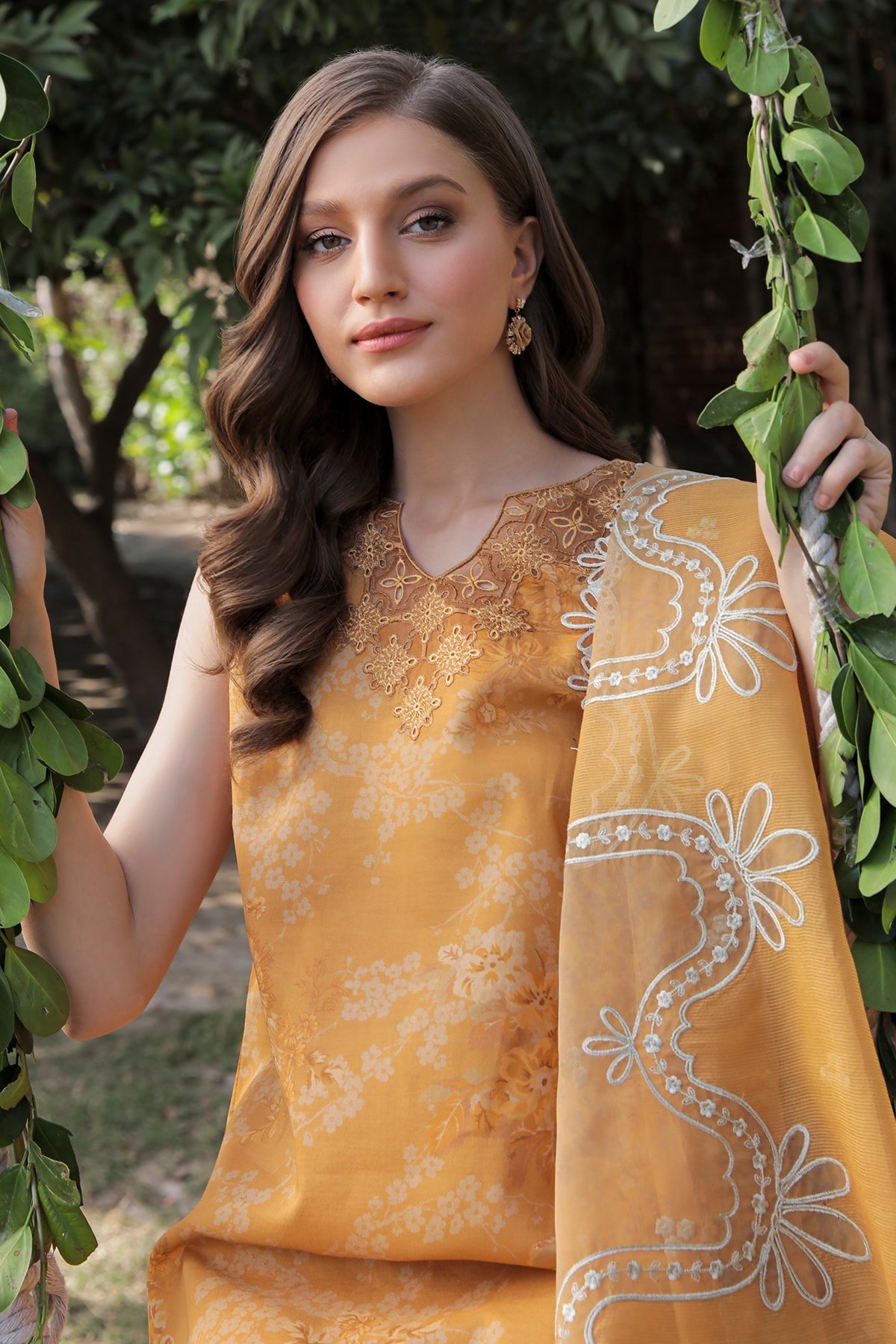 BAROQUE | EMBROIDERED LAWN UF-321