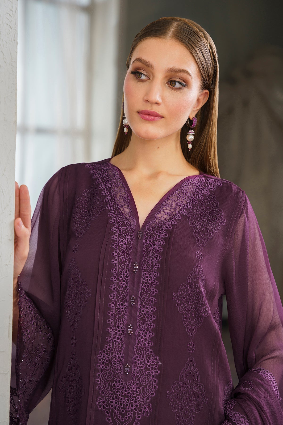 BAROQUE | EMBROIDERED CHIFFON UF-519