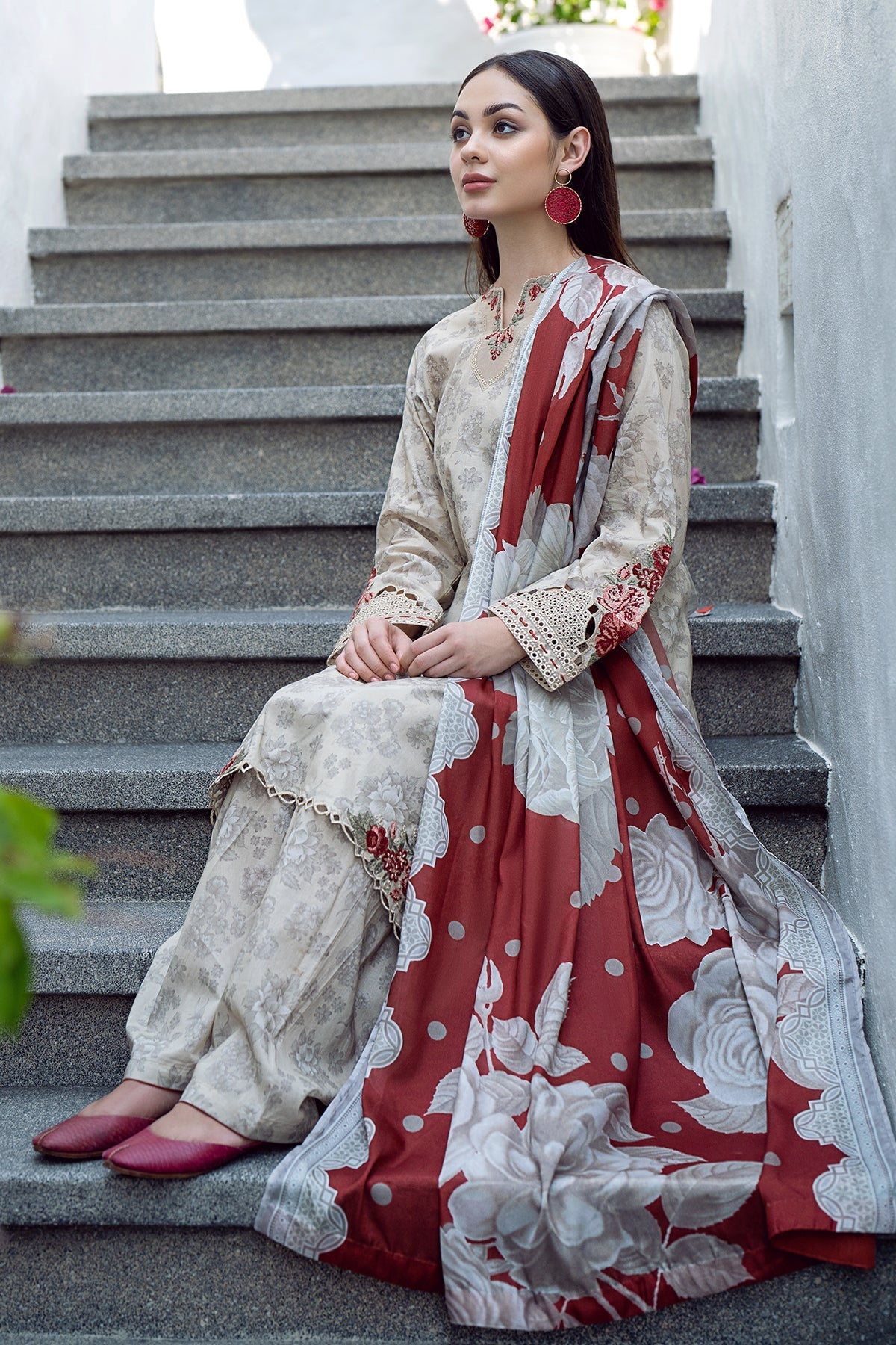 BAROQUE | EMBROIDERED PRINTED LAWN UF-549