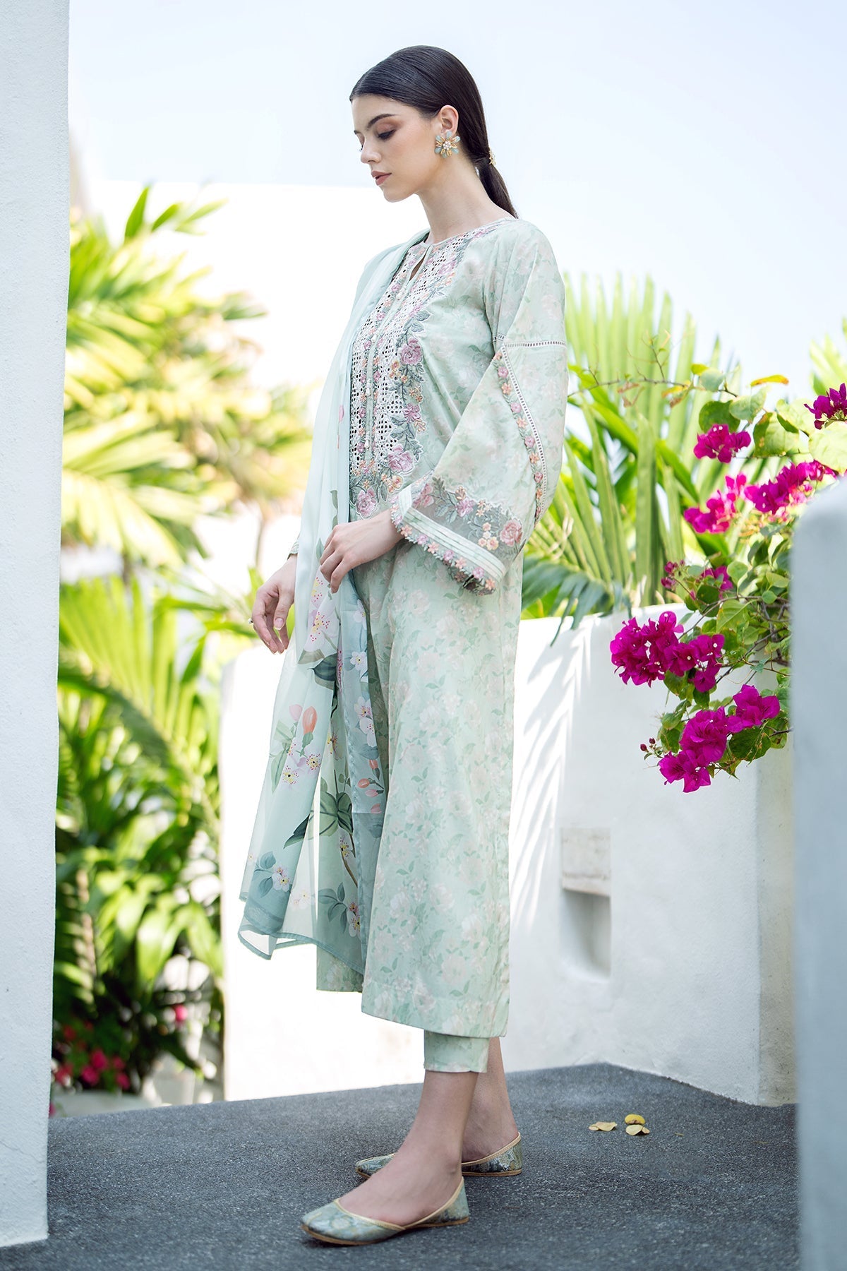 BAROQUE | EMBROIDERED PRINTED LAWN UF-550