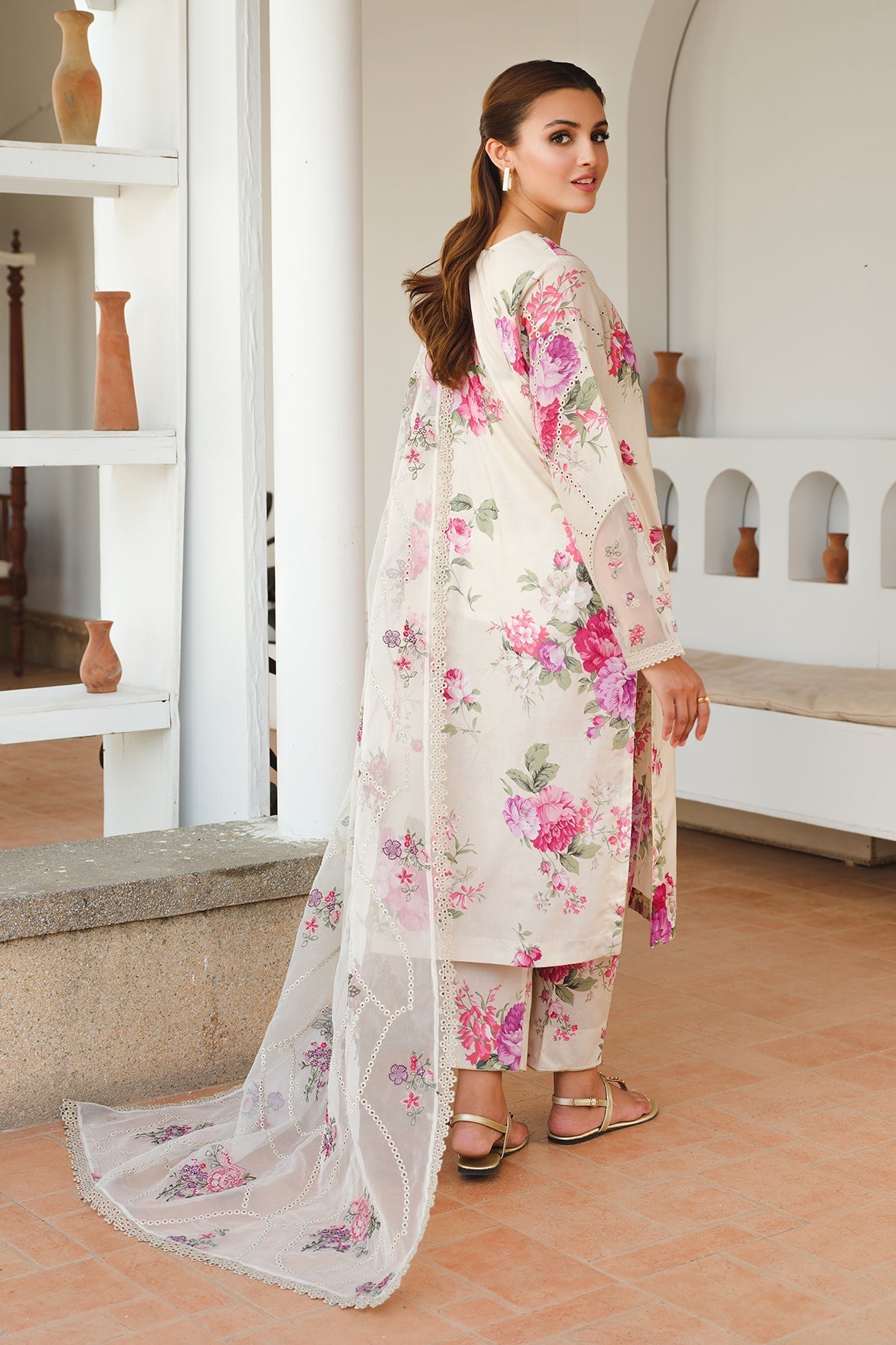 BAROQUE | EMBROIDERED LAWN UF-652