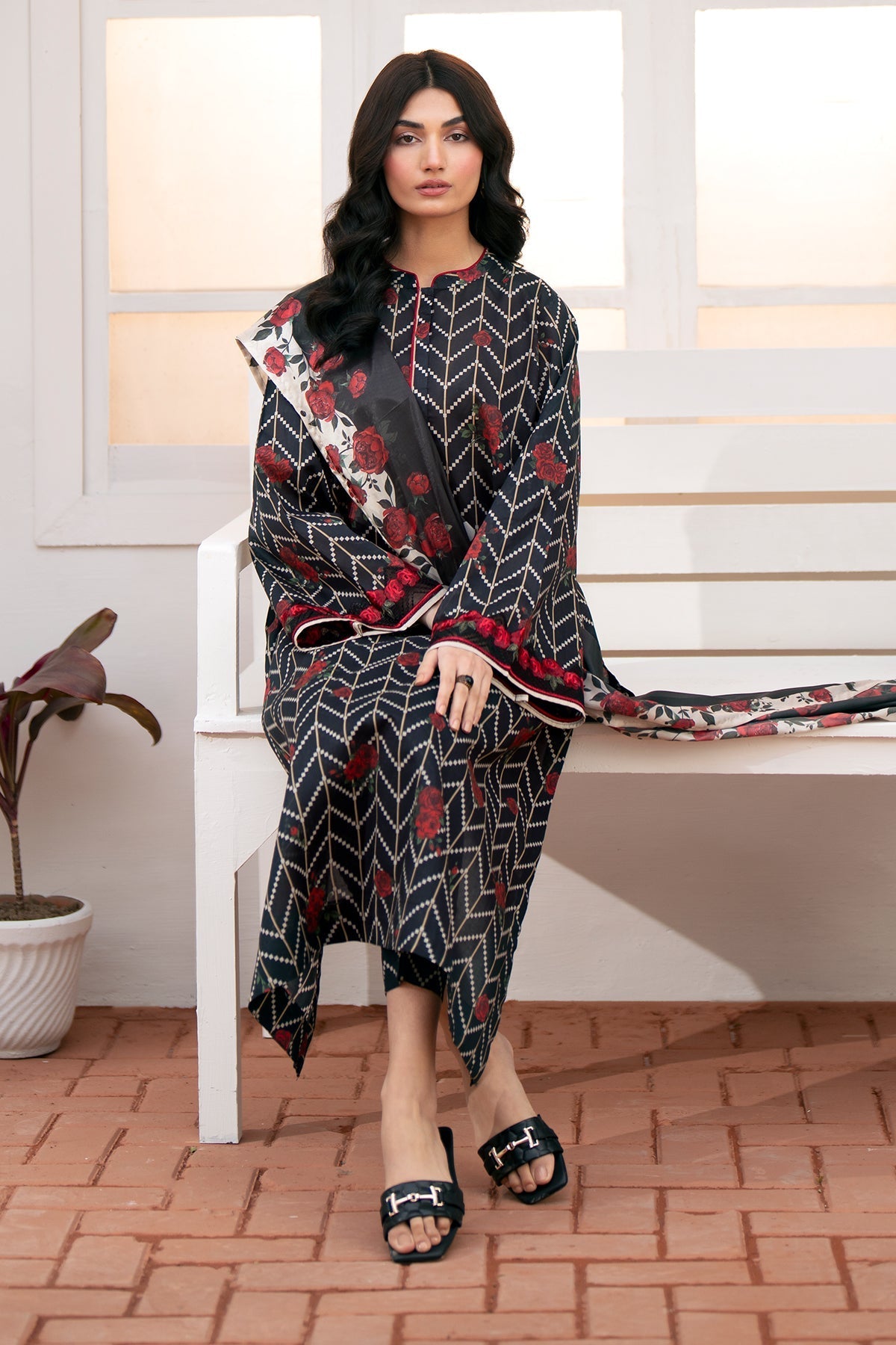 BAROQUE | DIGITAL PRINTED LAWN UF-538