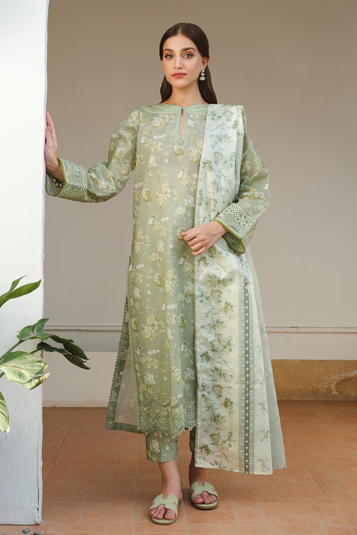 BAROQUE | EMBROIDERED  LAWN UF-654