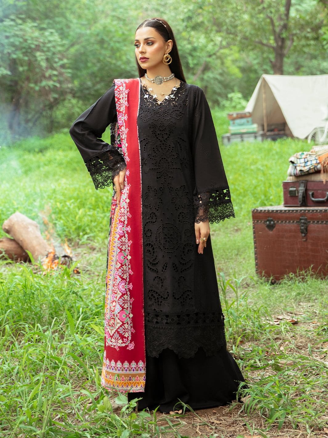 Mahnur | Hazel Winter Collection | Lylah