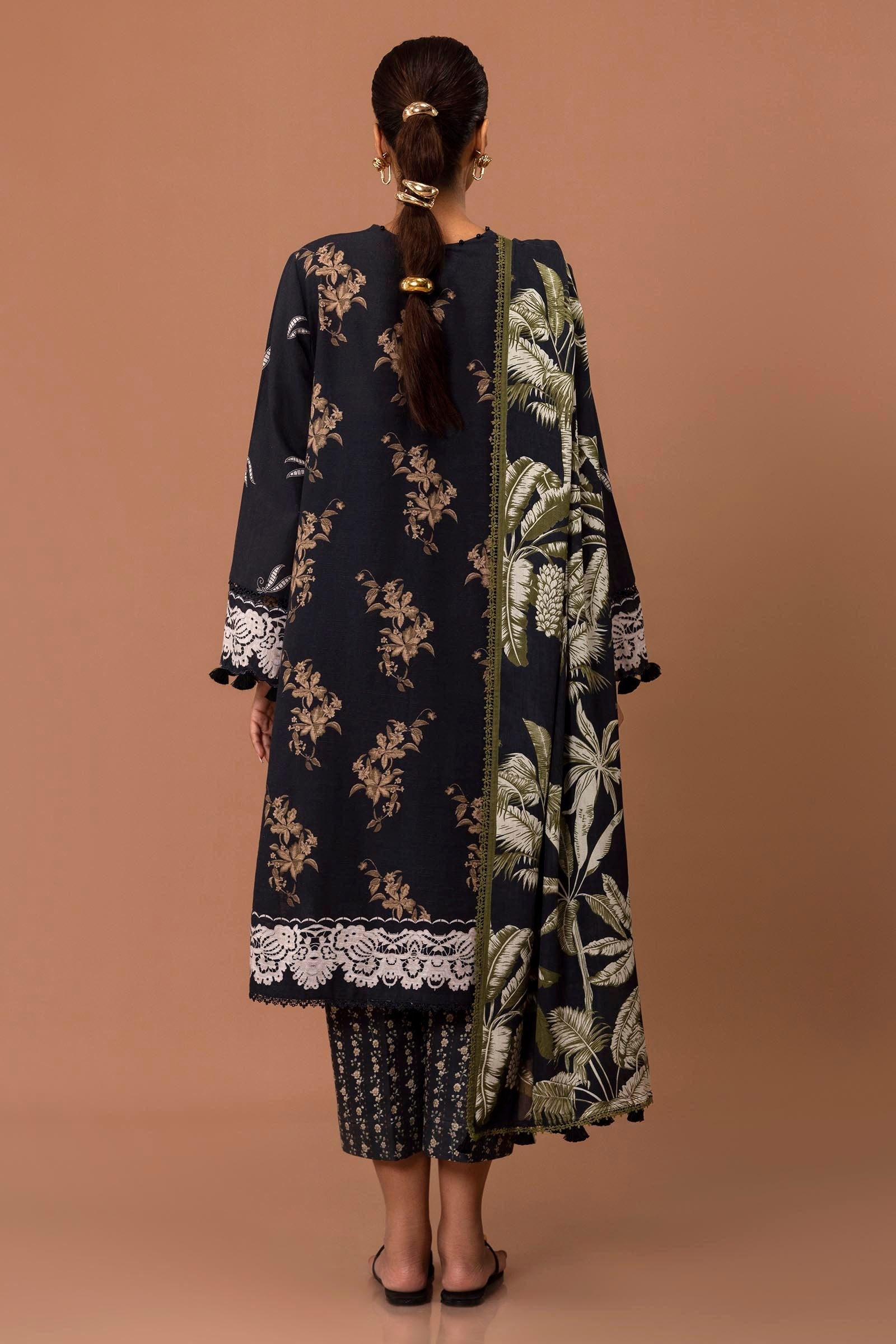 MAHAY BY SANA SAFINAZ | H243-006A-3DB